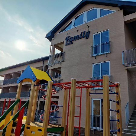 Family Hotel Grybivka Exterior foto
