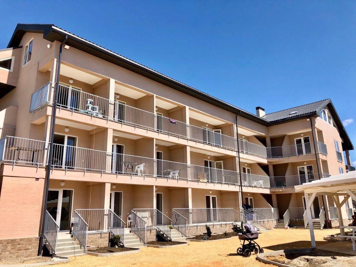 Family Hotel Grybivka Exterior foto